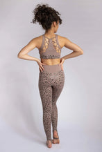 Load image into Gallery viewer, GECKO GRIP LEGGINGS: DUSKY LEOPARD