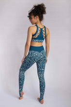 Load image into Gallery viewer, GECKO GRIP LEGGINGS: TWILIGHT LEOPARD