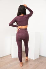 Load image into Gallery viewer, Sticky Grip Leggings - Mulberry
